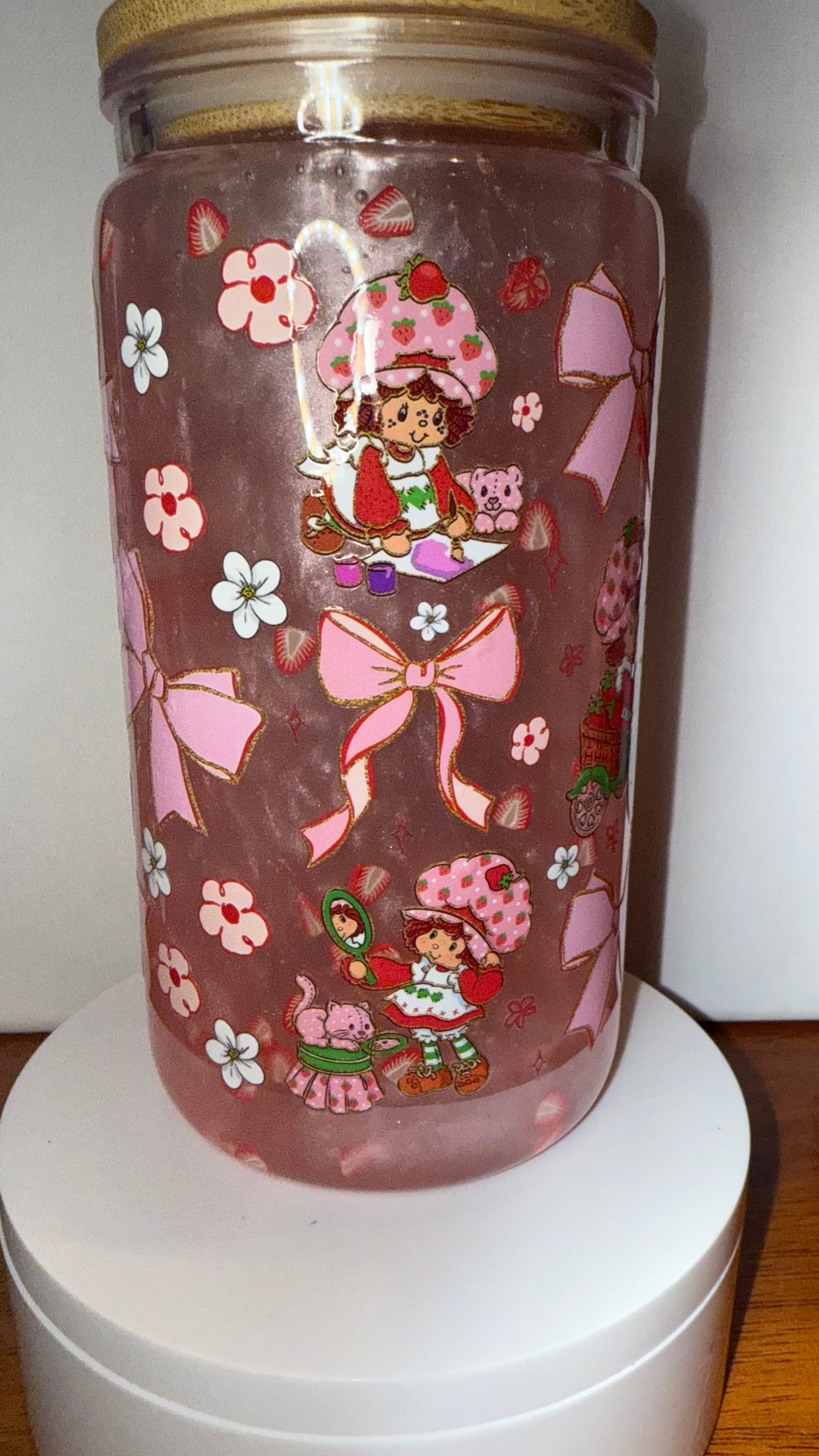 Berry Bow Acrylic Snow Globe Cup